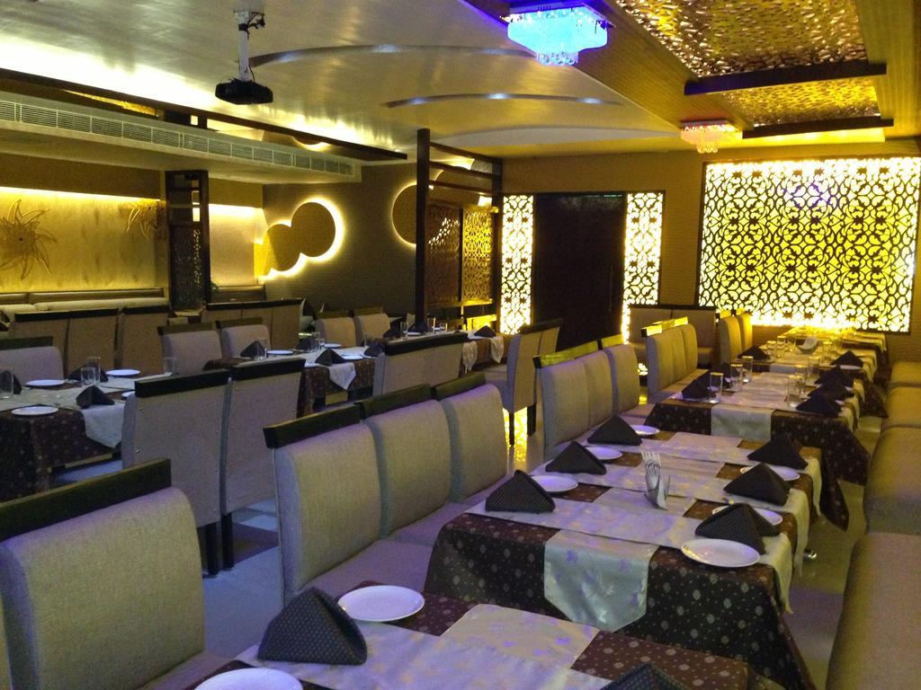 Hotel Silver Stone Ludhiana Exterior photo